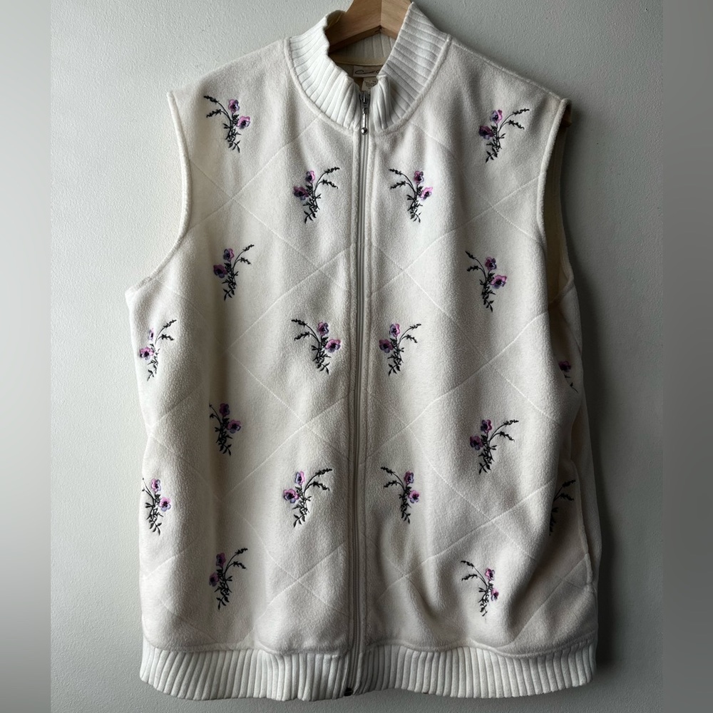 Vintage Carrol Reed Vest 1X - White fleece floral